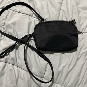 Travelon Women's Anti-Theft Tailored Convertible Crossbody Clutch, Onyx